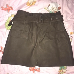 Chân váy và quần da 542244