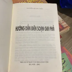 HƯỚNG DẪN BIÊN SOẠN GIA PHẢ (XB 2002) 698349