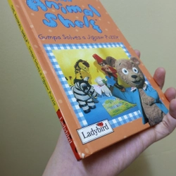 ‎[Ngoại văn] The Animal Shelf Truyện tranh Luyện đọc Tiếng Anh Trẻ em 548929
