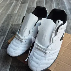 Pass giày mới Talo (chân 26cm) 930084