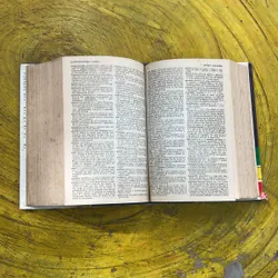 THE OXFORD MODERN ENGLISH DICTIONARY  701173