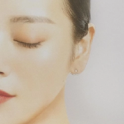 Bông tai Cartier D'Amour siêu nhỏ - Hàng hiệu Authentic 844973