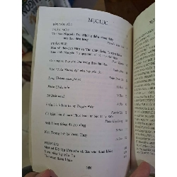 Thi hào Nguyễn Du - Từ thơ chữ Hán đến kiệt tác Truyện Kiều - Nguyễn Hữu Sơn VĂN HỌC HCM1008 920074