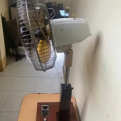 Quạt Lửng Nhật Mitsubishi vân gỗ cao 90cm cánh 30cm. 494008