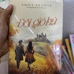 ĐỒI GIÓ hú 