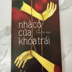 Nhà có cửa khóa trái - Trần Thị NgH
