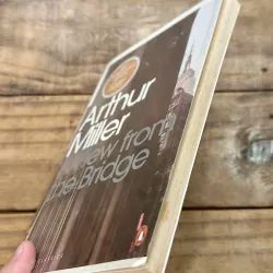 A View from the Bridge: A Play in Two Acts - Arthur Miller 731979