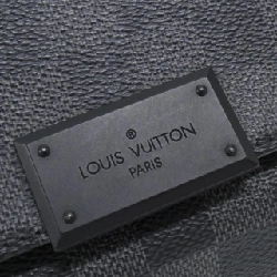 Túi đeo vai Louis Vuitton Damier Graphite District PM N41260 611893