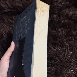 Lâu đài người bán nón 999301