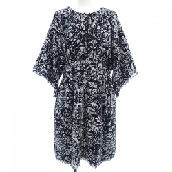 Chanel CHANEL P50671V37663 Áo thun