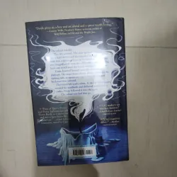 Sách The storm keeper's island 785928