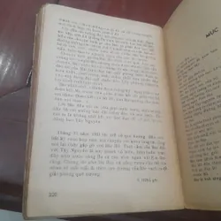 AVOÓC HỒ (hồi ký về chủ tịch Hồ Chí Minh) 720378