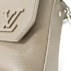 Túi đeo chéo Louis Vuitton LV Aerogram Fastline Messenger M11626 - Hàng hiệu chính hãng 764785