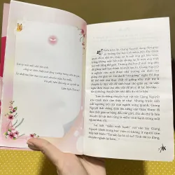 Em ở bên ai cũng là khoảng trống trong anh 927897