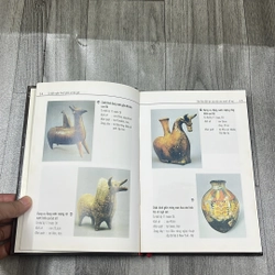 Từ điển nghệ thuật gốm sứ thế giới. 2b2 521829