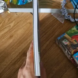 Phía sau một khách sạn
 703755