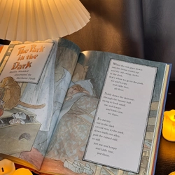 Sách bìa cứng The Candlewick Book of Bedtime Stories 306591