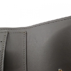 Ví Louis Vuitton Trillon Portefeuille Capucines Compact M62159 623403