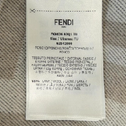 【Khuyến mãi】FENDI Cape 637398