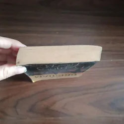 Paying for pizza - jonh grisham 933981