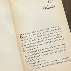 Time Cat (Author of the Newbery Medal-winning) 972049