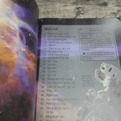 2 quyển sách màu về vũ trụ và các vì sao dành cho thiếu nhi 681941