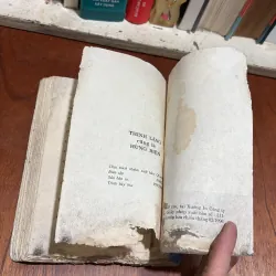 [Sách Không Đẹp, Bị Mốc Và Rách] - II Thinh Lặng Cũng Là Hùng Biện - Hoàng Xuân Việt 800349