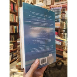 Saving Fish From Drowning - Amy Tan 395913
