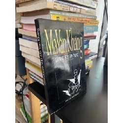 Trăng soi sân nhỏ - Ma Văn Kháng