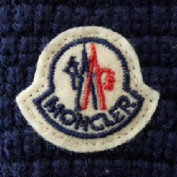 Moncler MONCLER 20939487500 Áo khoác lông 627584