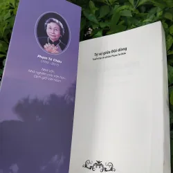 Tự sự giữa đôi dòng - Tuyển tập tác phẩm PGS TS Phạm Tú Châu  997349