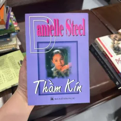 Thầm Kín – Danielle Steel | Tiểu Thuyết Tình Cảm Kinh Điển Bán Chạy - K4 1018056