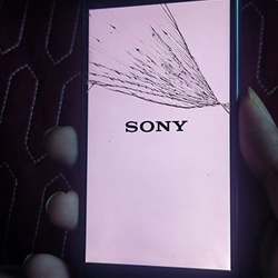 Sony Xperia nứt kính 304780