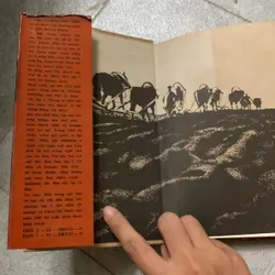 Bộ sách 2 tập Đất vỡ hoang - Mikhain Solokhop - nhà xuất bản cầu vồng 719633