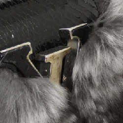 Túi xách MINI Capucines da kỳ lạ Louis Vuitton - Hàng hiệu chính hãng 766418