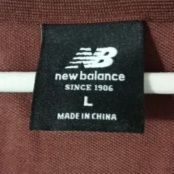 Áo khoác thể thao New Balance màu nâu size L 719706