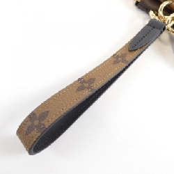 Túi đeo chéo Monogram Trio M68756 623155