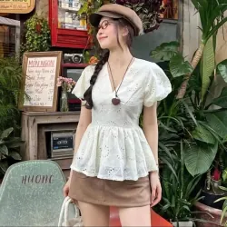 pass Áo Fiora tay phồng cổ V dáng xoè 