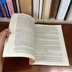 II Sách Khoa Học: Đi Tìm Nền Tảng Khoa Học Tự Nhiên - Nguyễn Thành Hưng - 2001 569559