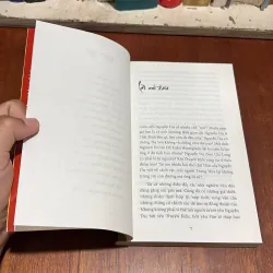 II Văn Học: Nguyễn Du _ Trên Đường Gió Bụi - Hoàng Khôi - 2002 801119