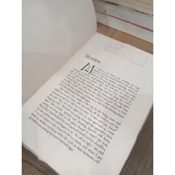 The girl who sang with the beatles and other stories - Robert Hemenway 709762