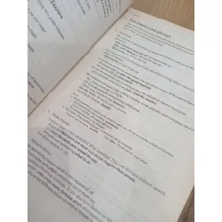 Oxford guide to English grammar - John Eastwood 122877