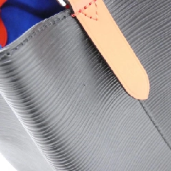 Túi đeo vai Louis Vuitton Epi Neo Noe BB M52853 608889