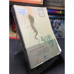 Người bên lề cuộc sống mới 70% ố bẩn có dấu mộc và viết nhẹ trang đầu 2007 Nhiều tác giả HPB0906 SÁCH VĂN HỌC Blogmeo21025