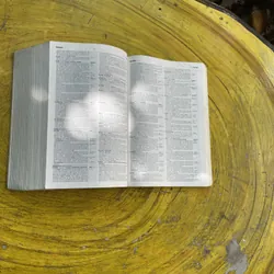 COLLINS COBUILD ENGLISH DICTIONARY HELPING LEARNERS WITH REAL ENGLISH  576397