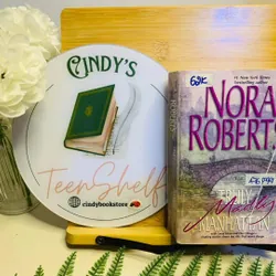 [Sách tiếng Anh 2hand] Like new 90% - 💜 Truly Madly Manhattan – Nora Roberts