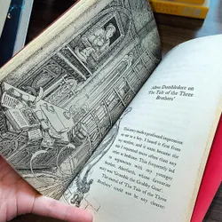 J.K Rowling - The Tales of Beedle the Bard (Preloved book) 722852