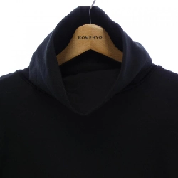 SLOANE Top - Hàng hiệu Authentic 901893