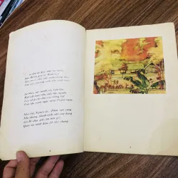 Theo chân - thơ Tố Hữu - nxb 1975 1024301