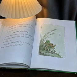 Sách bìa cứng Frog and Toad Together  303800